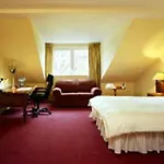 Wilton Hotel