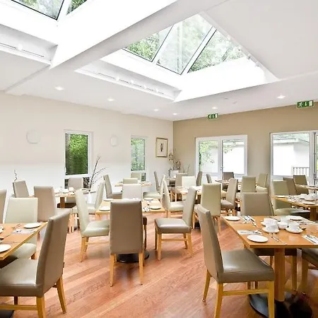 Wilton 3* Bray